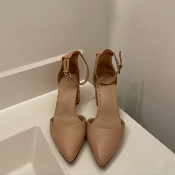 Aldo nude heels - Picture 2 of 3